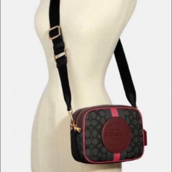 Coach Handbags - New❤️Coach Dempsey Crossbody camera bag